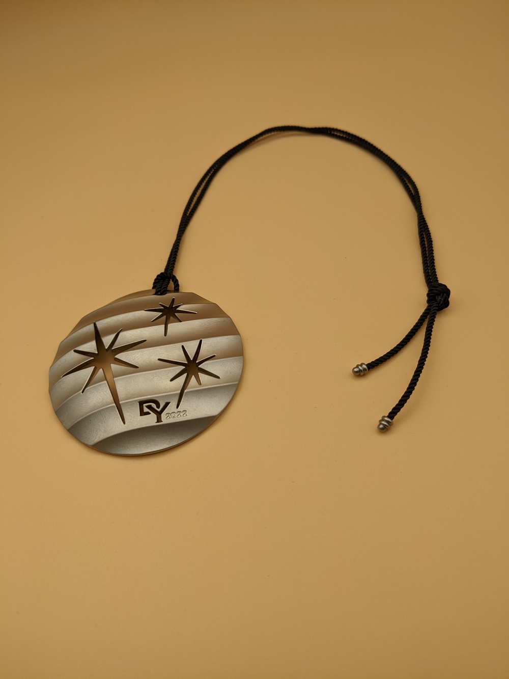 Authentic David Yurman 2022 Limited Edition Christmas Starburts  Ornament